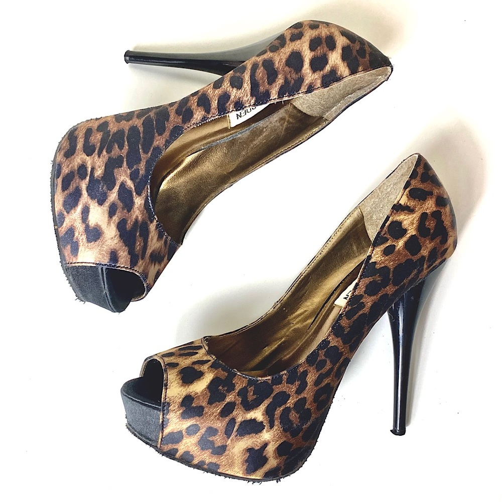 Steve Madden Leopard Print Peep Toe Platform Heels Satin High Heel Stilettos 6.5